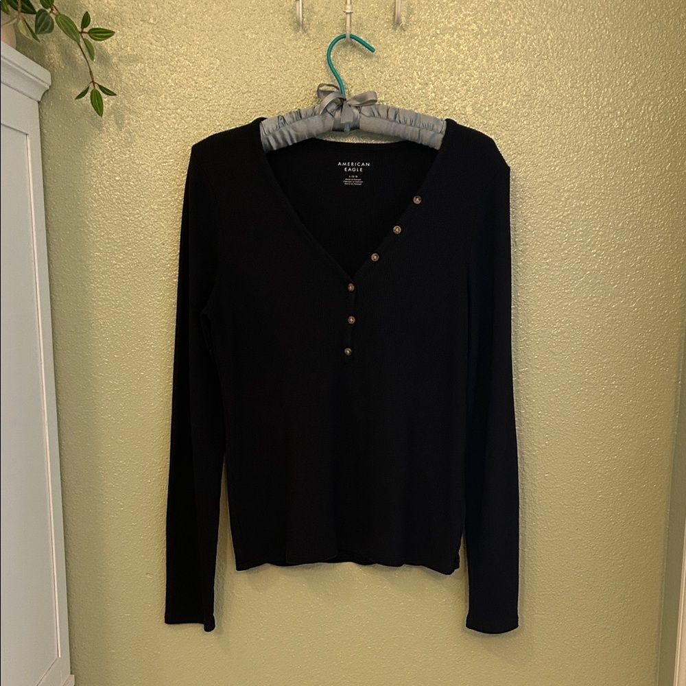 American Eagle Outfitters Black Long Sleeve Waffle Henley Top